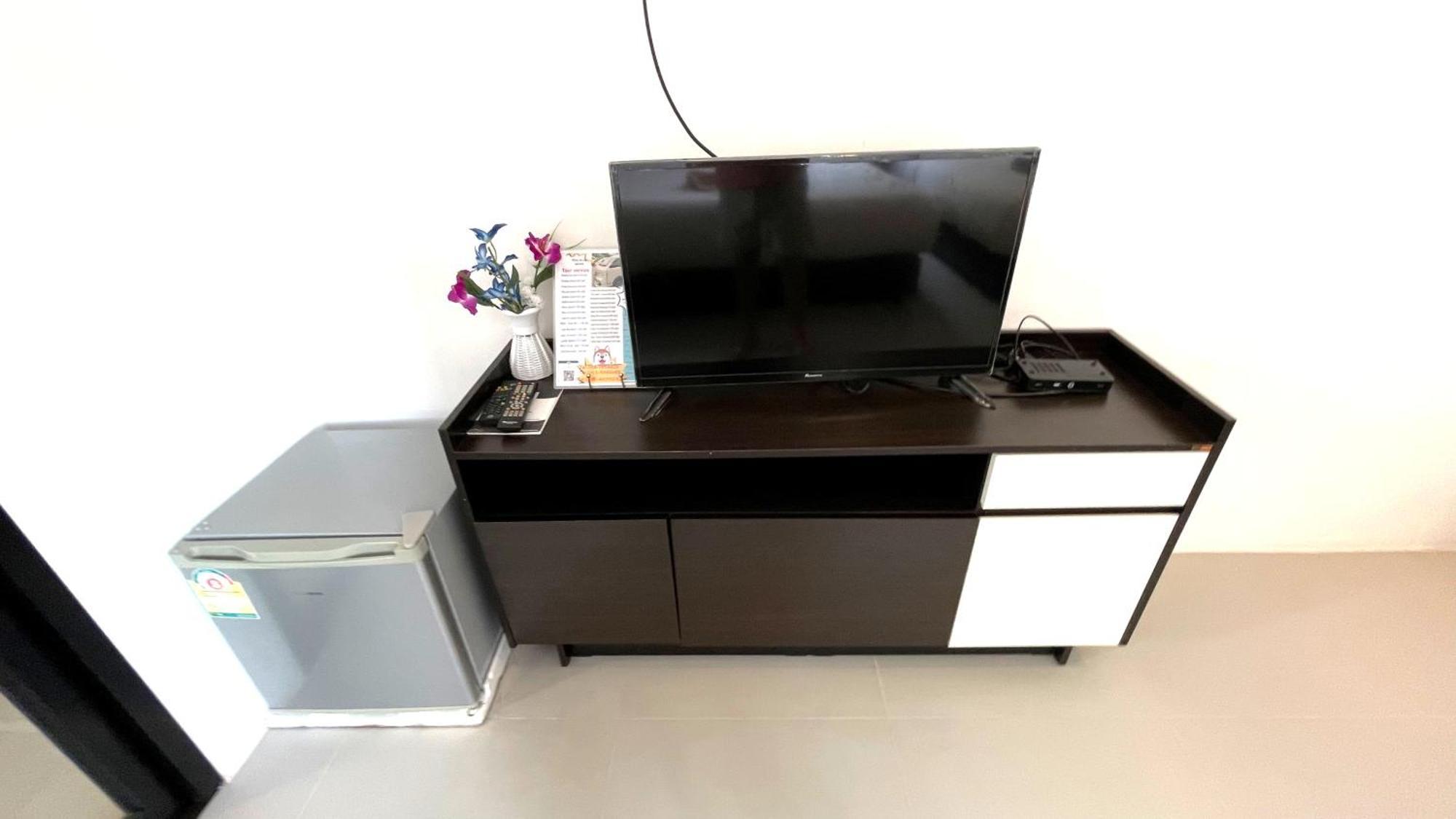 Rockstar Beach Apartments Bang Rak Beach  Bagian luar foto