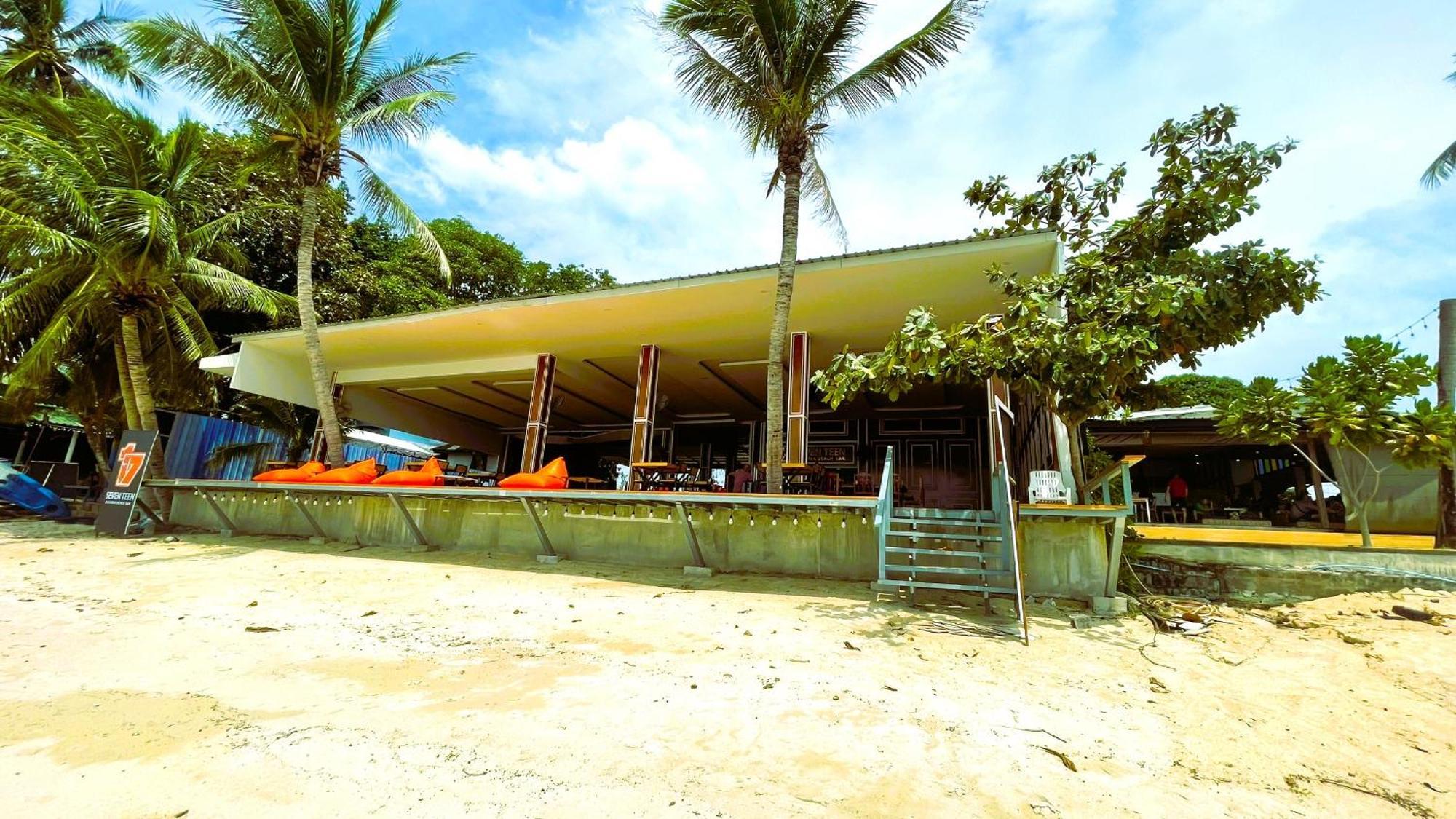 Rockstar Beach Apartments Bang Rak Beach  Bagian luar foto