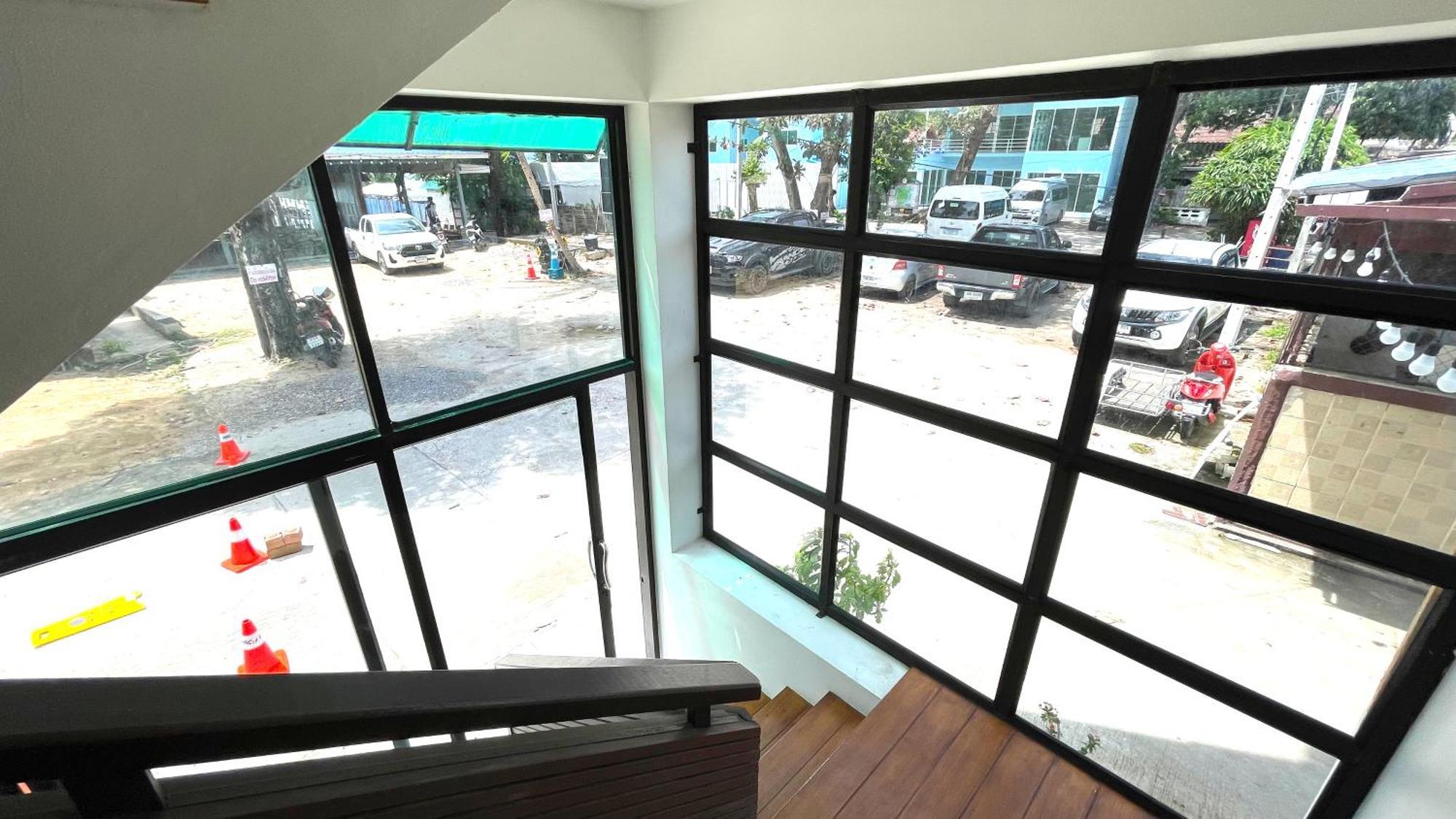 Rockstar Beach Apartments Bang Rak Beach  Bagian luar foto